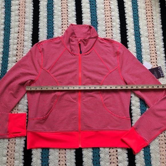 Zella 'On Point' Crop Active Jacket Bright Coral - Picture 5 of 8
